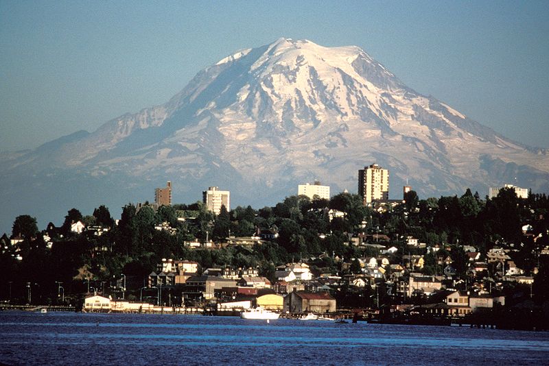 File:Mount Rainier over Tacoma.jpg