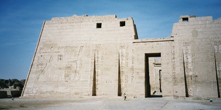 File:Egypt.MedinetHabu.01.jpg