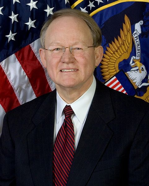 File:480px-Mike McConnell, official ODNI photo portrait.jpg