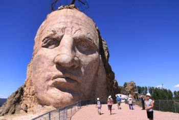 File:Crazy-horse-memorial-r400.jpg
