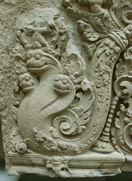 File:437px-Linteau Musée Guimet 25973.jpg