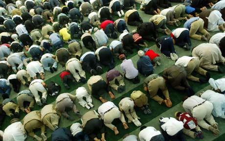 File:Pray muslim islam 1684825c.jpg