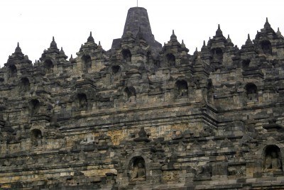 File:3419874-piramide-borobudur-in-java-indonesia.jpg