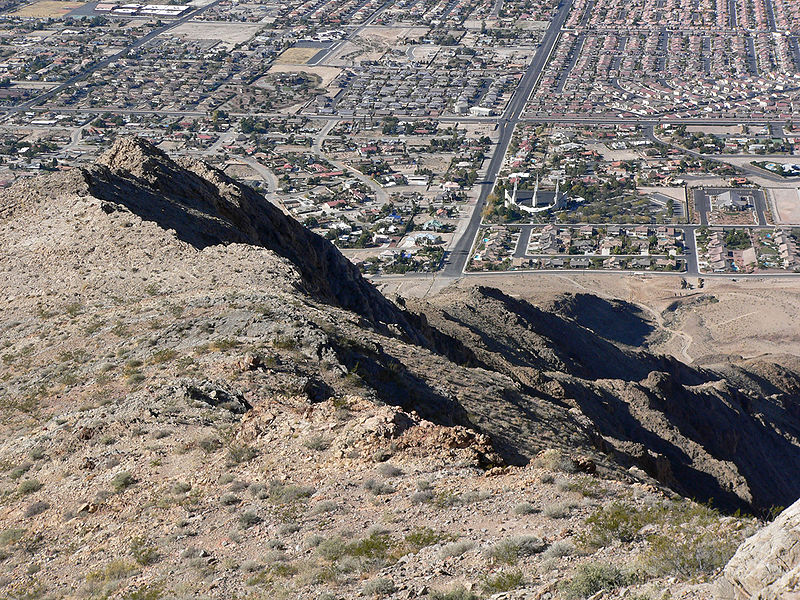 File:800px-Frenchman Mountain descent 1.jpg