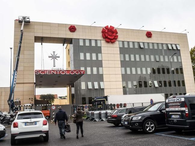 File:Scientology-milano-sede-1.jpg