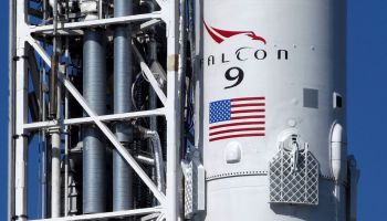 File:5722-spacex falcon 9 crs8-michael howard.jpg