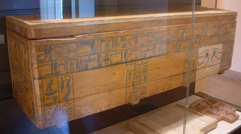File:800px-Egypte louvre 324 sarcophage.jpg