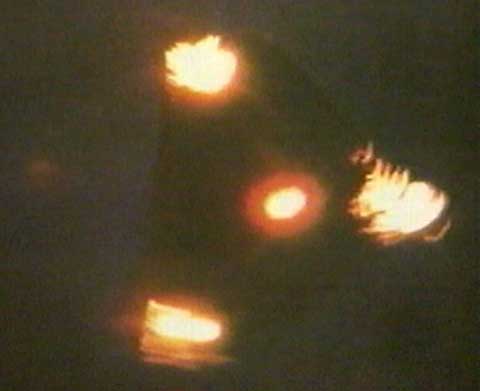 File:BelgiumTriangularUFO2.jpg