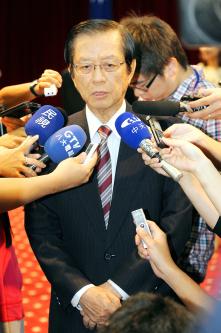 File:P01-110909-a2.jpg