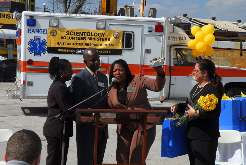 File:Church-of-scientology-representative-received-key-to-miami it.jpg