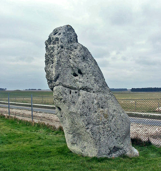 File:Heelstone.jpg