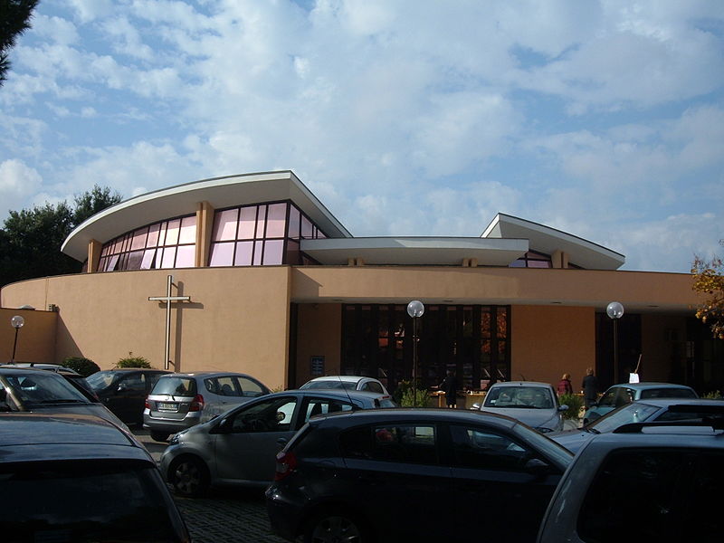 File:San Gabriele Arcangelo (Rome - Della Vittoria) 3.jpg
