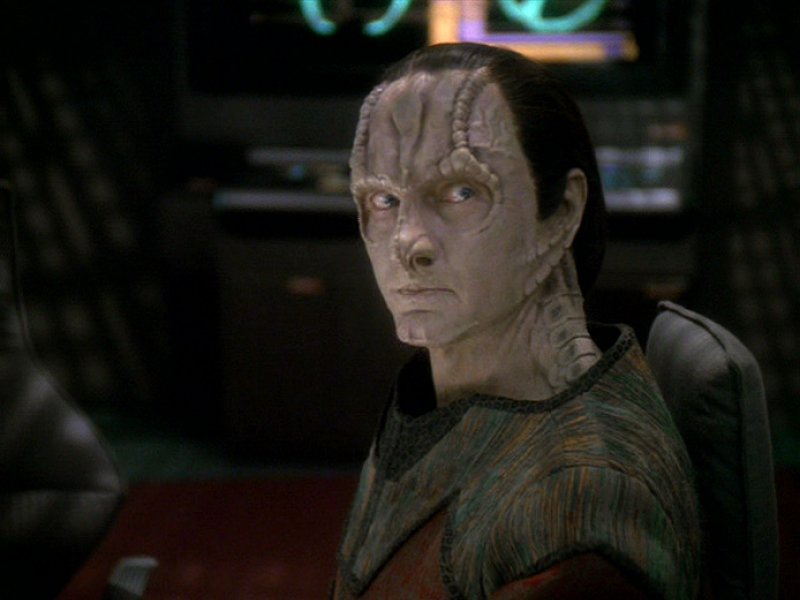 File:StarTrek DeepSpaceNine Garak freedesktop wallpaper InThePaleMoonlight AndrewRobinson 800.jpg