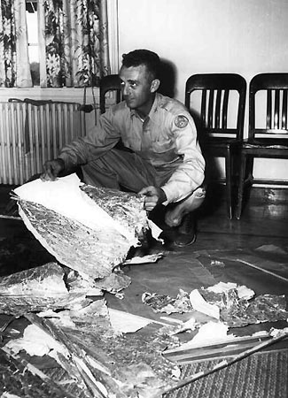 File:Roswell rottami 2.jpg