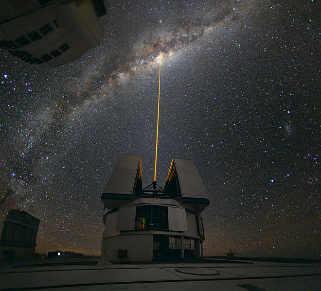 File:Laser Towards Milky Ways Centre.jpg