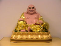 Il Buddha ridente, presunta rinascita del bodhisattva Maitreya.