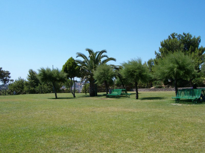File:Prati alberi san michele d0 d0.jpg
