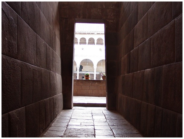 File:Cusco-koricancha-inca-walls-cc-drp.jpg