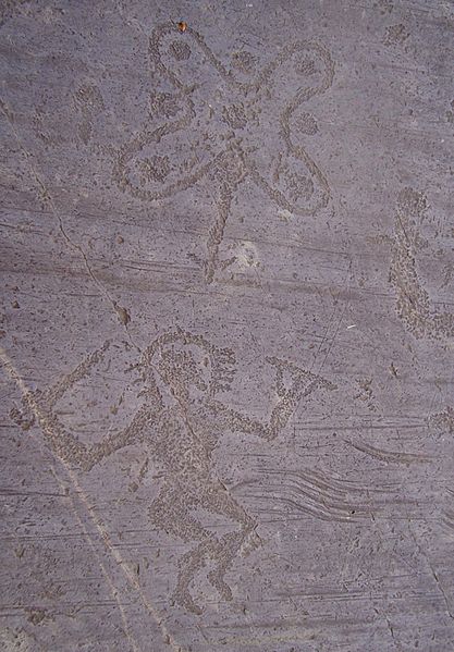 File:Rosa camuna e antropomorfi R24 Foppe Nadro 28Foto Luca Giarelli29.jpg