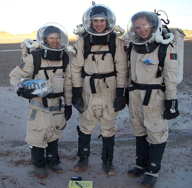 File:MDRS Astronauts.jpg