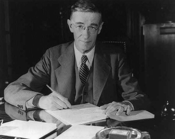 File:Vannevar Bush portrait.jpg
