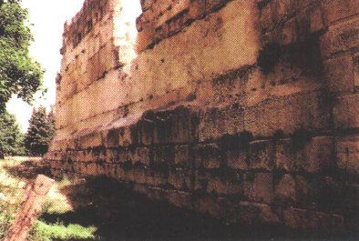 File:Baalbeck 02.jpg