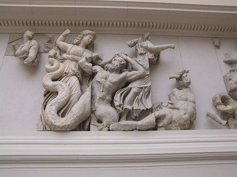 File:800px-Pergamonmuseum - Antikensammlung - Pergamonaltar 22.jpg