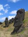450px-Moai Rano raraku.jpg
