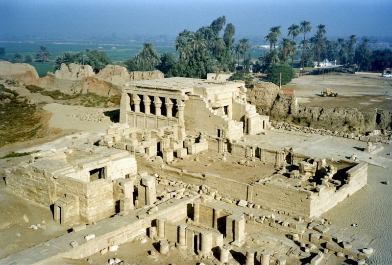 File:Dendera Temple.jpg