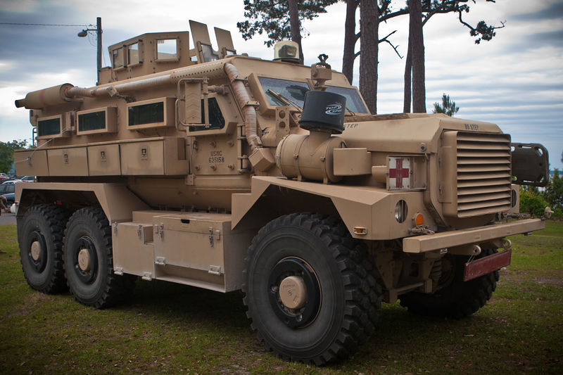 File:Cougar-6x6-mrap-01.jpg