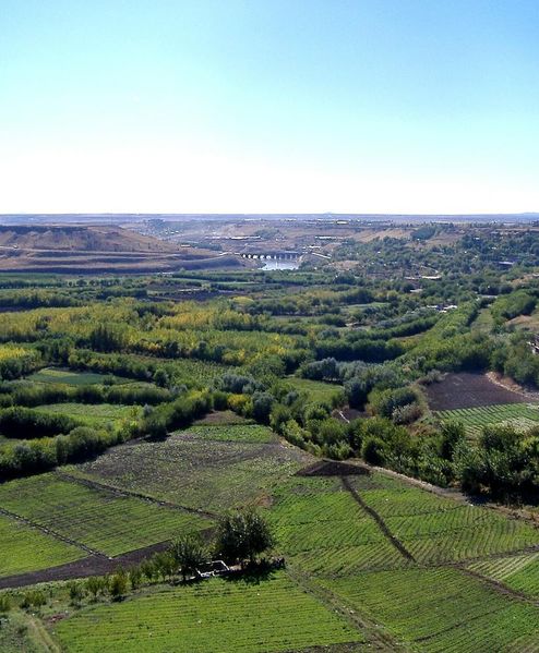 File:Tigris River, Diyarbakır (Turkey) - The beginning of the Fertile Crescent .JPG