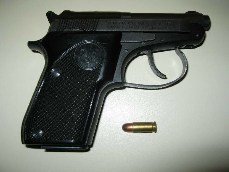 File:Beretta Model 21 Side View.jpg