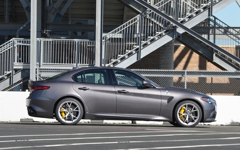 File:272492 Alfa Romeo Giulia Quadrifoglio parmi les grands noms de l automobile.jpg