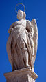 Statue de Saint Raphael 1.jpg