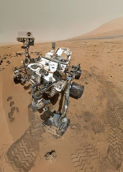 File:PIA16239 High-Resolution Self-Portrait by Curiosity Rover Arm Camera.jpg