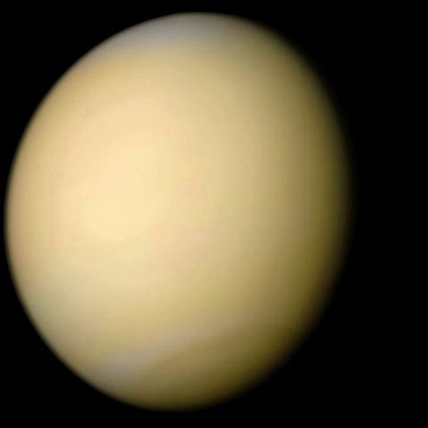 File:Venus-real color.jpg